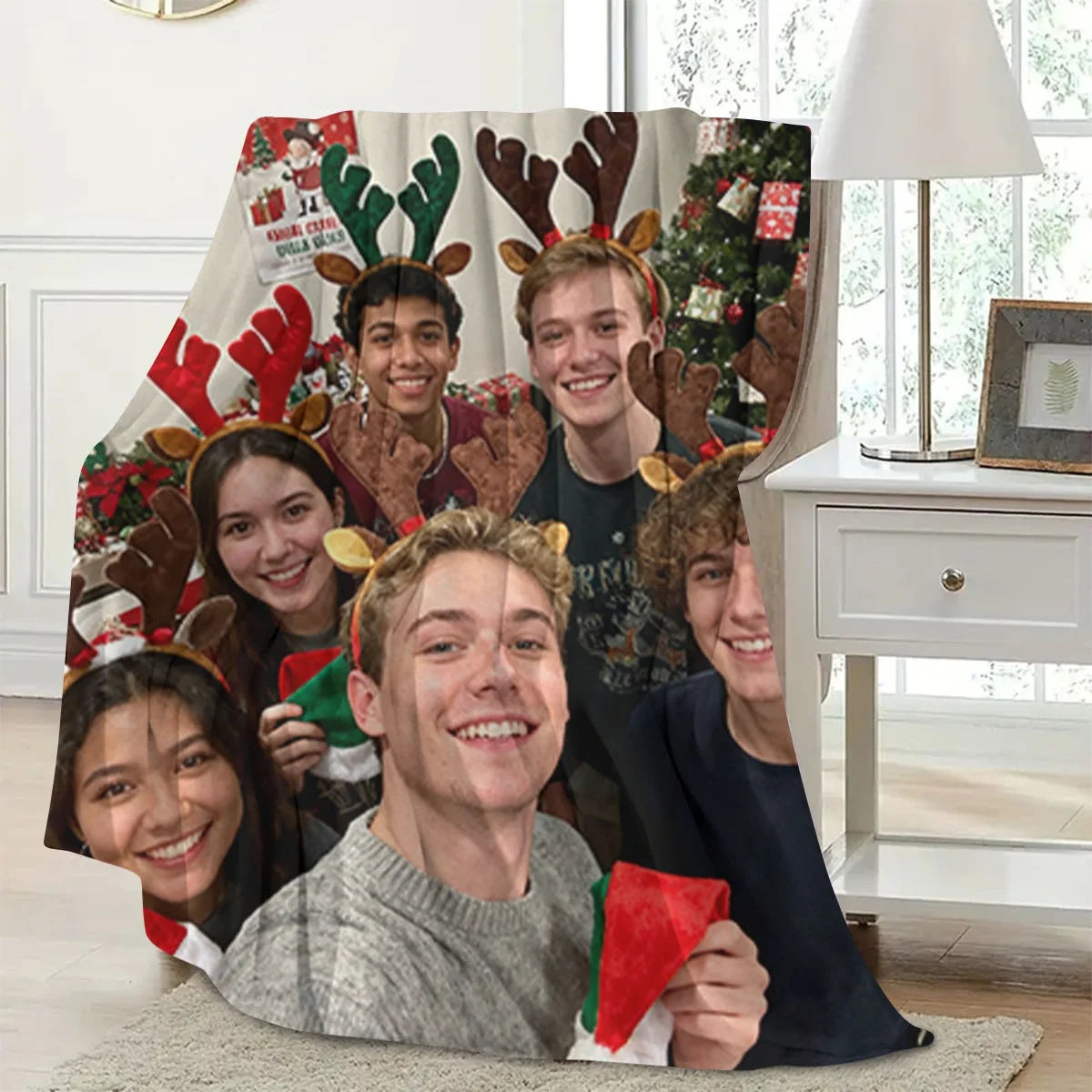 Christmas Custom DIY Personalized Photo Blanket for Your Loved One - Flannel Blanket Product - Custom Warm Photo, Soft and Warm, Suitable for Sofa, Bed, Office, Car and Outdoor Travel - All-Season Gift for Men and Women