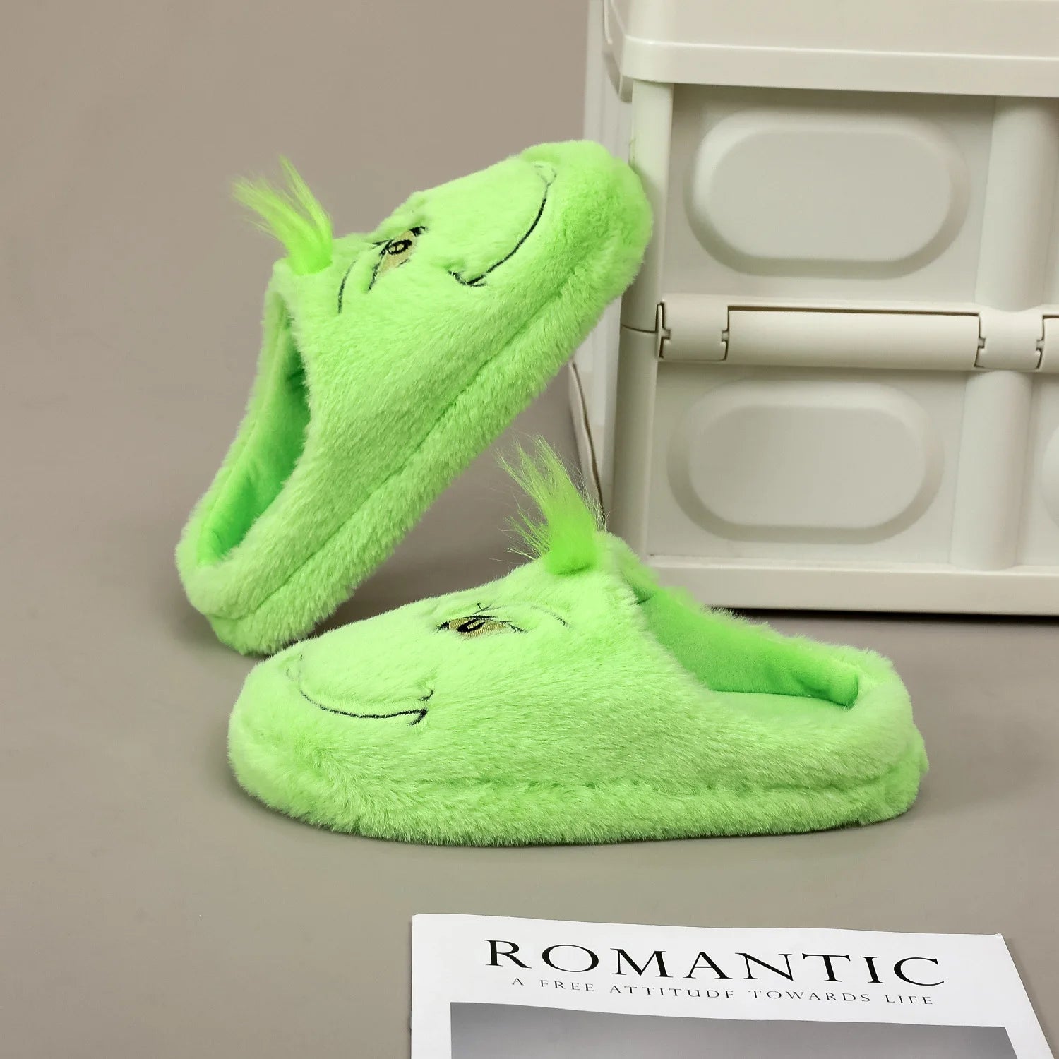 Christmas Warm Winter Cotton Slippers Couple Men Women Thick Bottom Soft Bottom Shoes Thick Non-slip Festival Decoration Gift